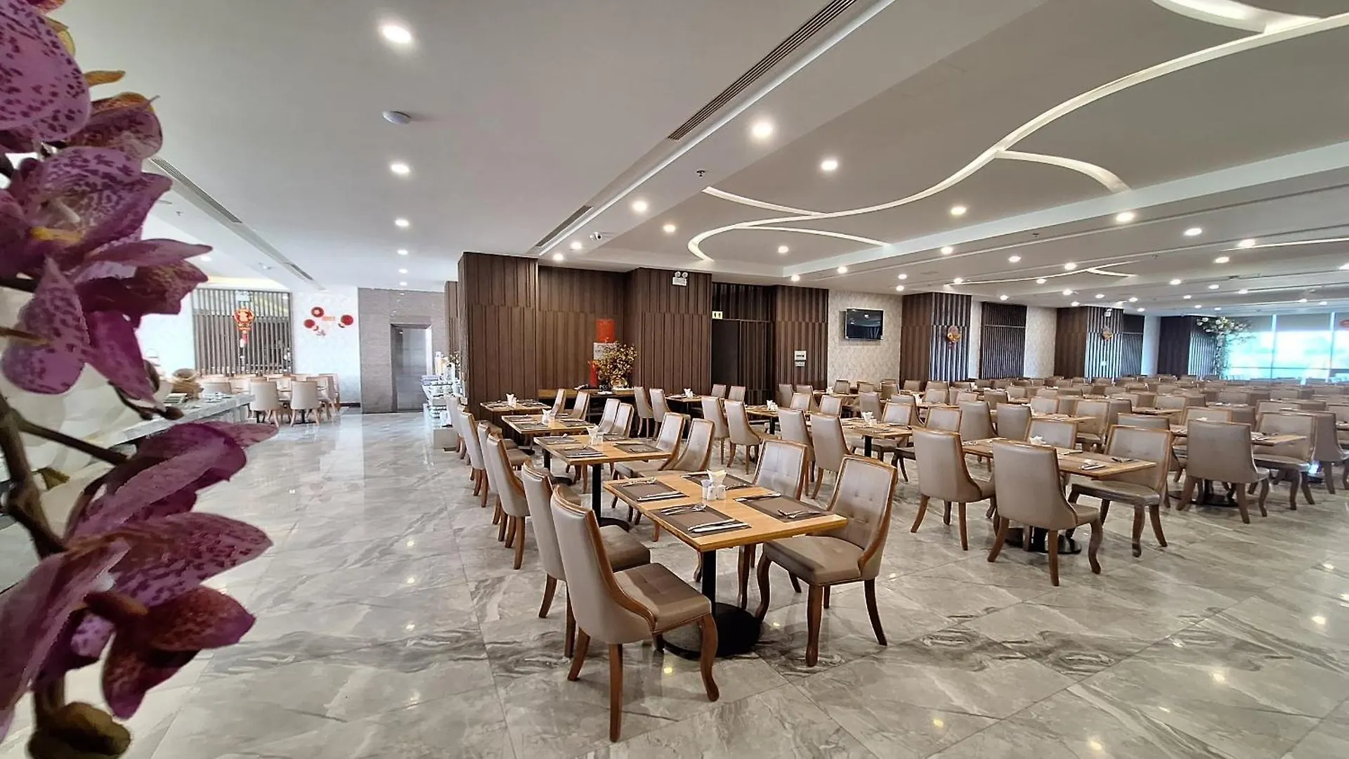 Vesna Hotel נה טראנג
