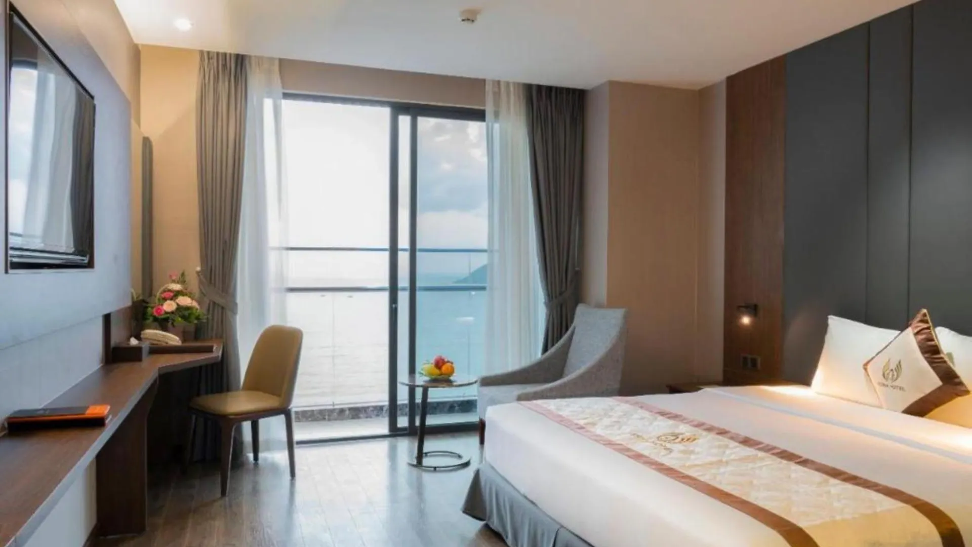 Vesna Hotel Nha Trang 5*,