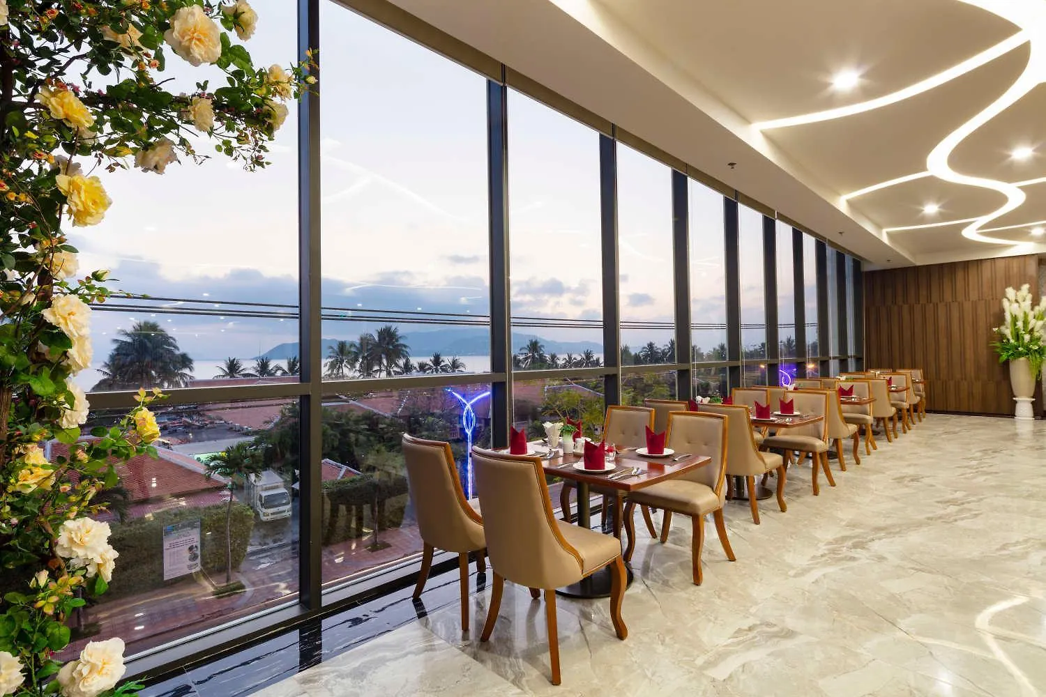 Vesna Hotel Nha Trang 5*,  Vietnam